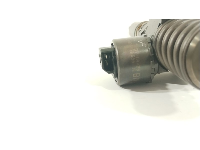 Recambio de inyector para audi a3 (8p) 2.0 tdi ambiente referencia OEM IAM 03G130073G  