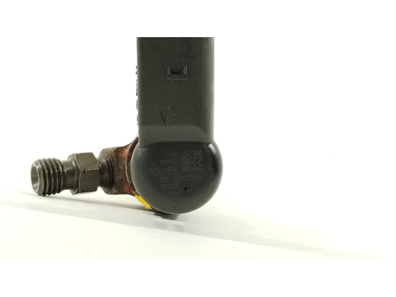 Recambio de inyector para seat leon (1p1) reference referencia OEM IAM 03L130277B  