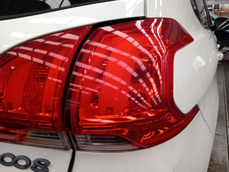 Recambio de piloto trasero derecho para peugeot 2008 i (cu_) 1.6 vti referencia OEM IAM   