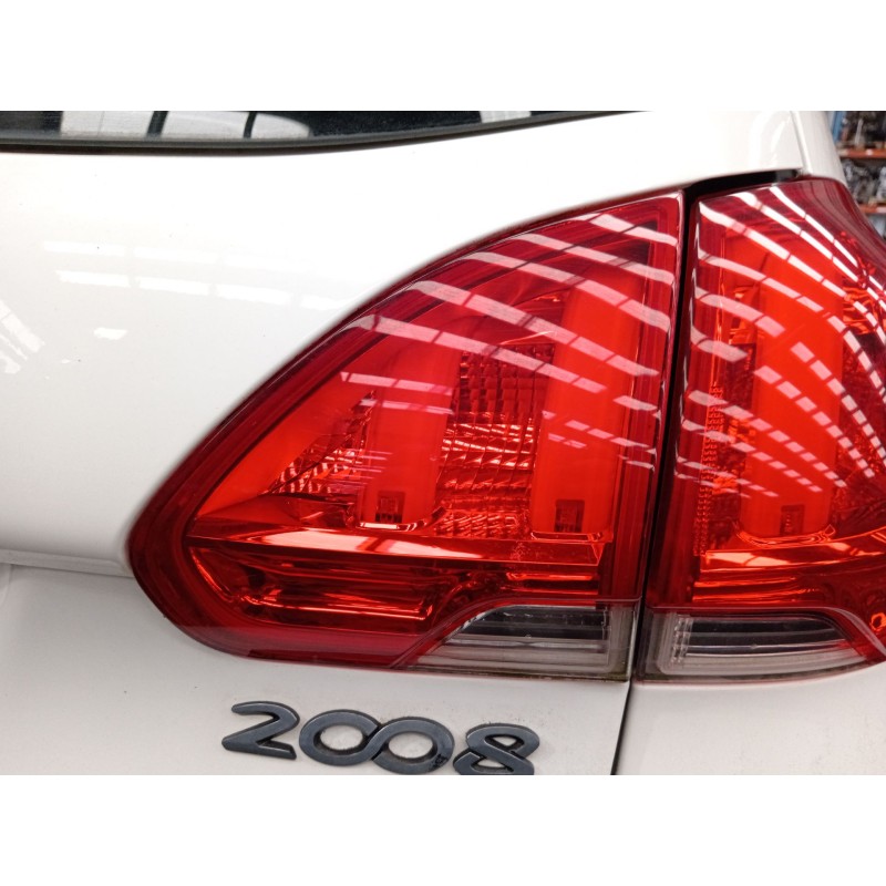 Recambio de piloto trasero derecho en porton para peugeot 2008 i (cu_) 1.6 vti referencia OEM IAM   