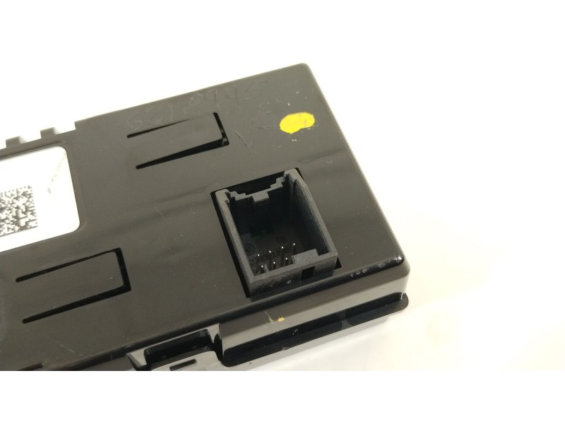 Recambio de pantalla multifuncion para opel astra j lim. selective business referencia OEM IAM 13338335  