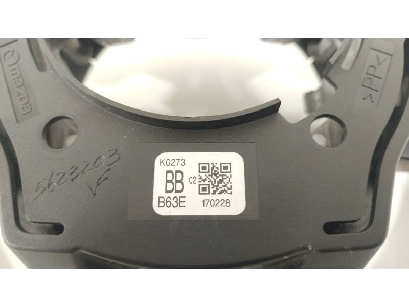 Recambio de volante para mazda cx-3 luxury referencia OEM IAM B63E3298202  B63E170228