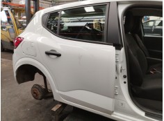 Recambio de puerta trasera derecha para dacia sandero iii 1.0 tce 90 referencia OEM IAM    2
