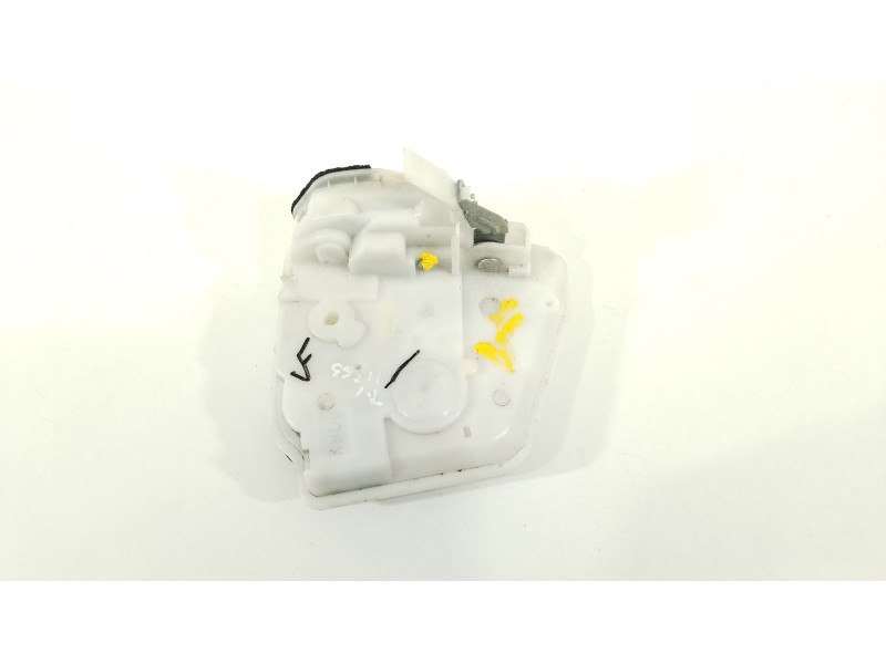 Recambio de cerradura puerta trasera izquierda para mazda cx-3 luxury referencia OEM IAM D10E73310  7B27C0500