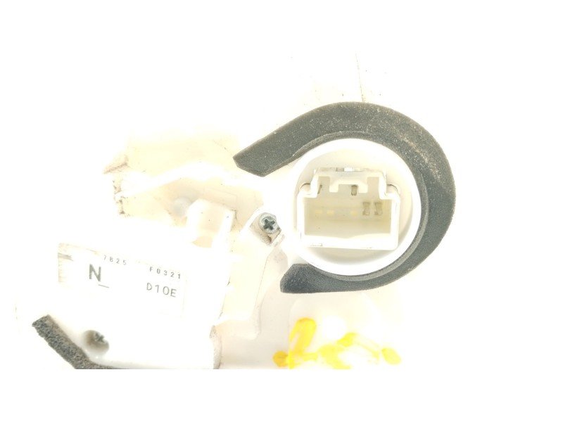 Recambio de cerradura puerta trasera derecha para mazda cx-3 luxury referencia OEM IAM D10E72310  7B25F0321