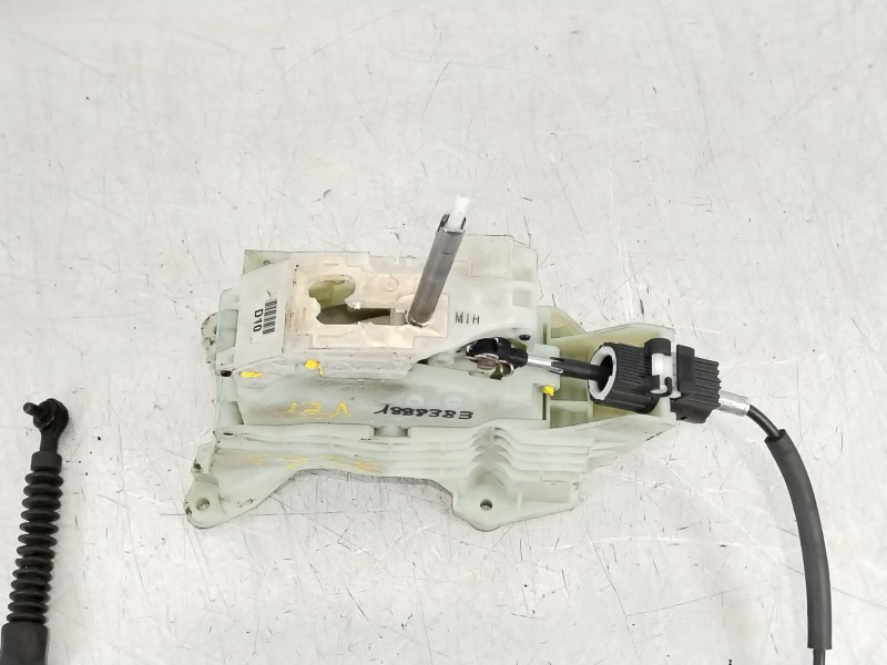 Recambio de palanca cambio para kia niro emotion plug-in hybrid referencia OEM IAM 46701D4430  46710A