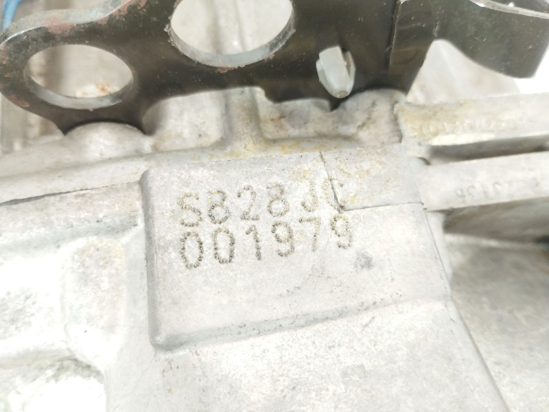 Recambio de caja cambios para kia cee´d emotion referencia OEM IAM S828JC  M5GF2