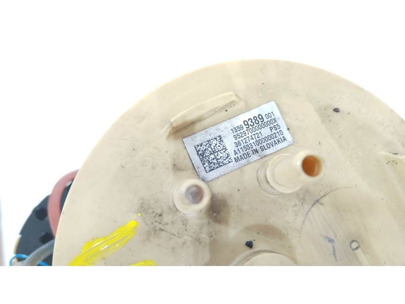 Recambio de bomba combustible para opel astra k (b16) 1.6 cdti (68) referencia OEM IAM 13599389  13599389001