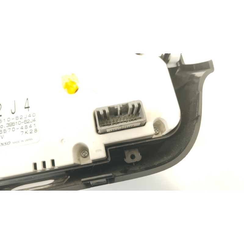 Recambio de mando climatizador para suzuki swift iii (mz, ez) 1.3 (rs 413) referencia OEM IAM 3951062J40  