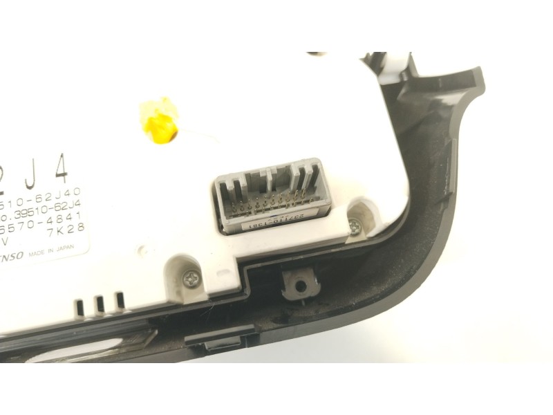 Recambio de mando climatizador para suzuki swift iii (mz, ez) 1.3 (rs 413) referencia OEM IAM 3951062J40  