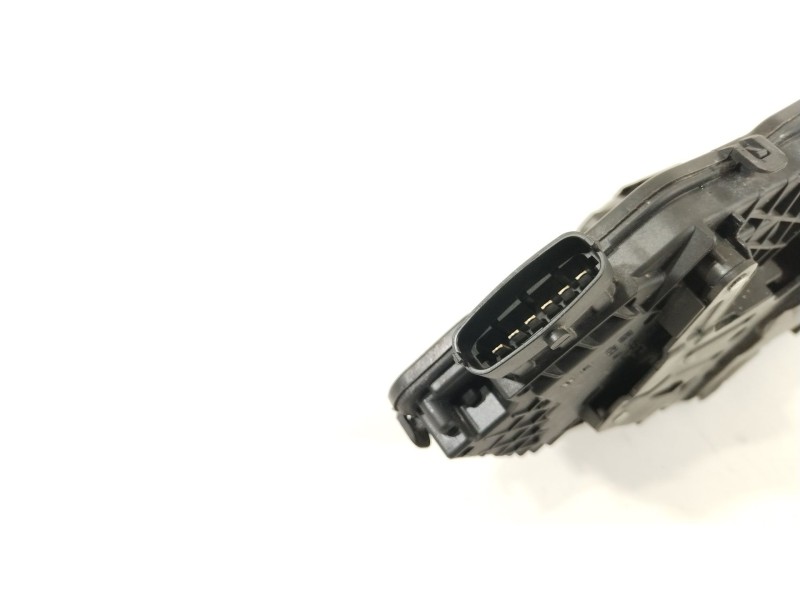 Recambio de cerradura puerta trasera derecha para jaguar xe portfolio referencia OEM IAM GX7324994AD  T2H17436