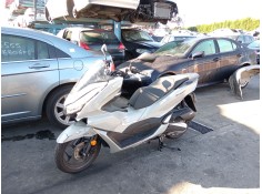 honda pcx del año 2021