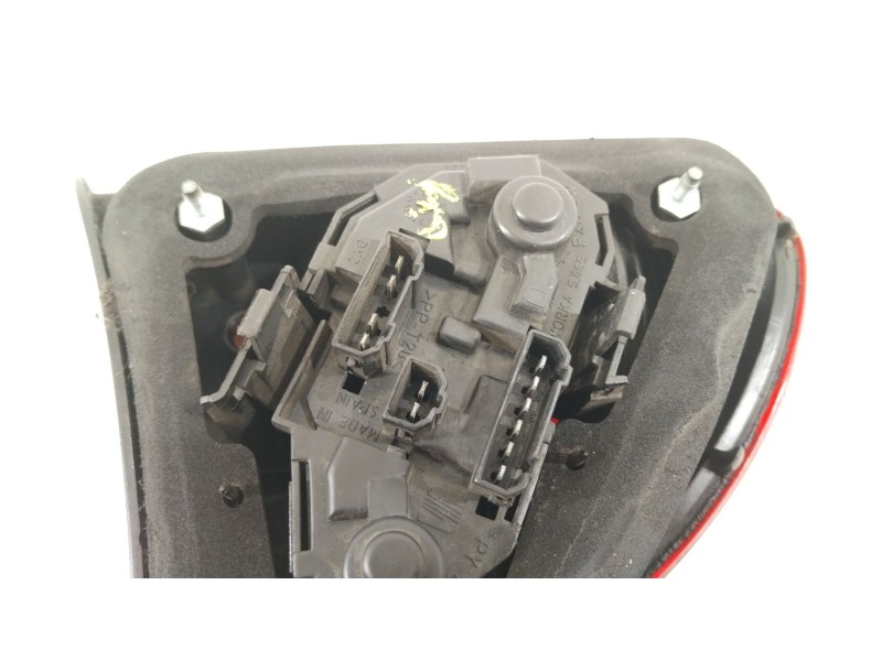 Recambio de piloto trasero derecho para seat leon (1m1) 1.9 tdi referencia OEM IAM 1M6945112  1M6945096A