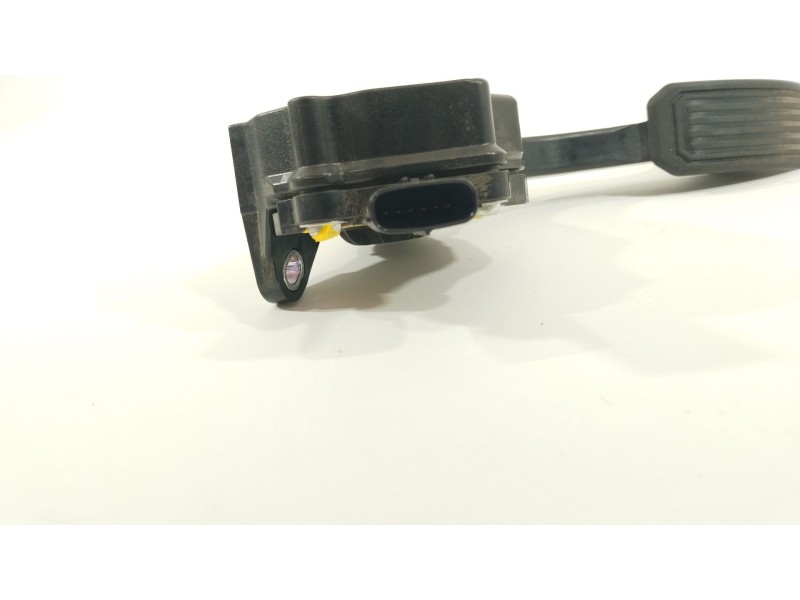 Recambio de potenciometro pedal para toyota rav 4 iii (_a3_) 2.2 d (ala35_) referencia OEM IAM 7811042011  