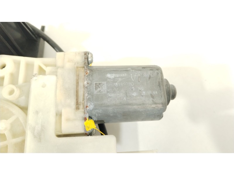 Recambio de elevalunas delantero derecho para peugeot 308 sw active referencia OEM IAM 9677734780  9678189780