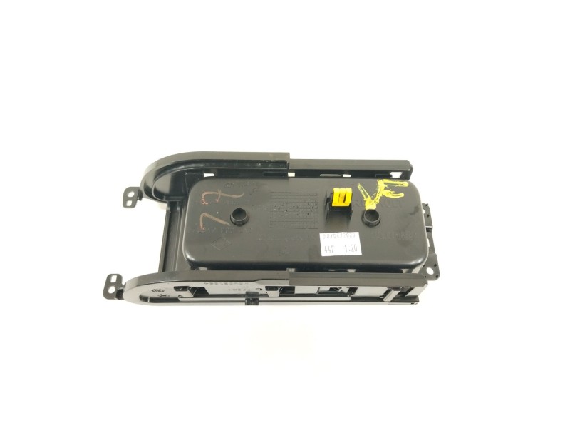 Recambio de moldura para renault megane iv berlina 5p bose-edition referencia OEM IAM 969121990R  