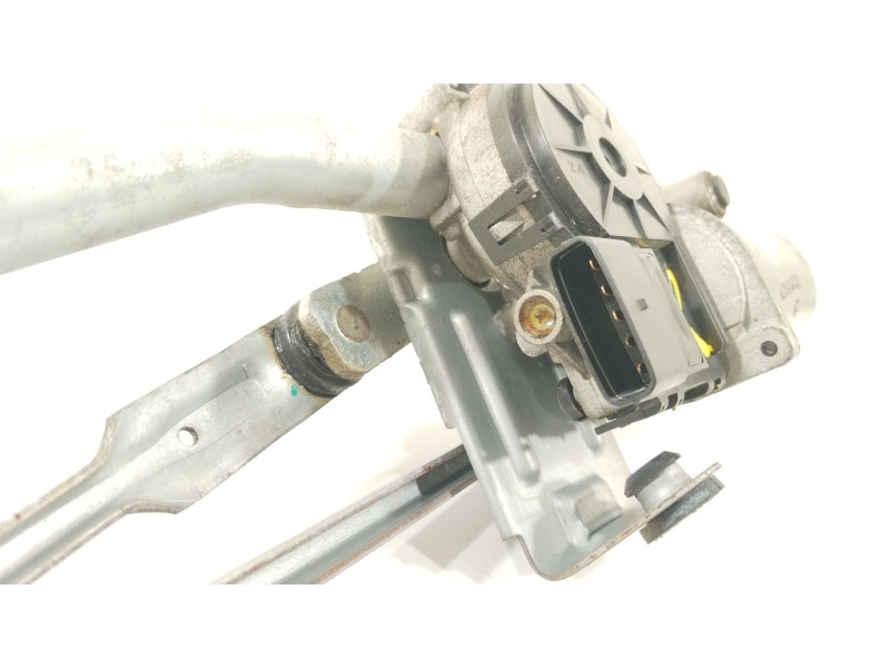 Recambio de motor limpia delantero para kia cee´d (jd) 1.6 crdi 136 referencia OEM IAM 98120A2000  