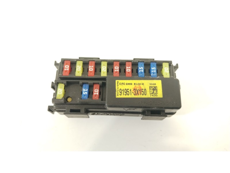 Recambio de caja reles / fusibles para kia cee´d (jd) 1.6 crdi 136 referencia OEM IAM 919513X150  