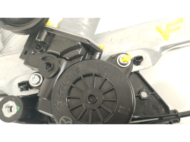 Recambio de elevalunas delantero derecho para mazda cx-30 zenith referencia OEM IAM BDTS5858XKF324  BDTS5858X