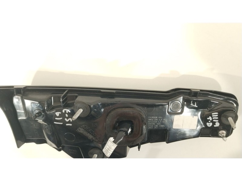 Recambio de piloto trasero derecho en porton para mazda cx-30 zenith referencia OEM IAM RDM92400540  RDM92425530