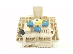 Recambio de caja reles / fusibles para suzuki swift iii (mz, ez) 1.3 (rs 413) referencia OEM IAM 3677072KB1  NA8F1L 2