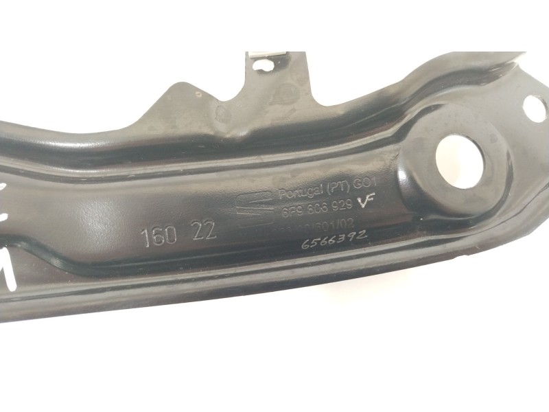 Recambio de travesaño superior para seat arona (kj7, kjp) 1.6 mpi referencia OEM IAM 6F9806929  
