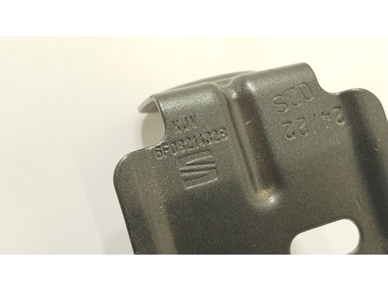Recambio de soporte para seat arona (kj7, kjp) 1.6 mpi referencia OEM IAM 6F0821432B 6F9821328A 6F9821168A