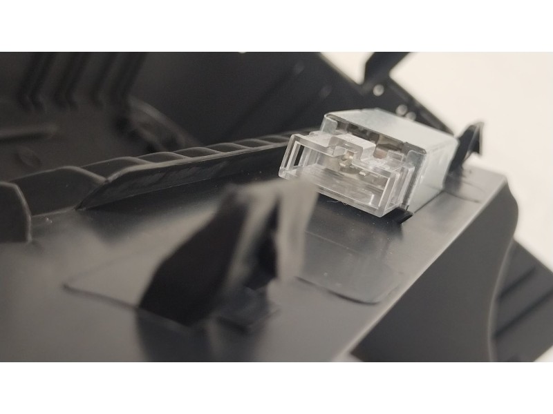 Recambio de moldura para seat arona (kj7, kjp) 1.6 mpi referencia OEM IAM 6F9867762C  