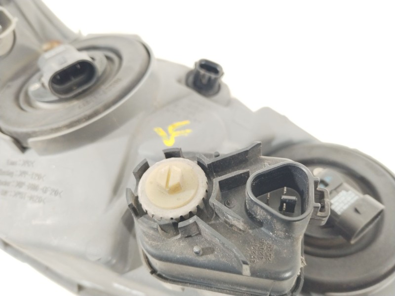 Recambio de faro izquierdo para lexus is i (_e1_) 200 (gxe10) referencia OEM IAM 8115053080  