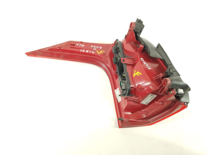 Recambio de piloto trasero derecho para peugeot 5008 sport pack referencia OEM IAM 9672666680  26120202