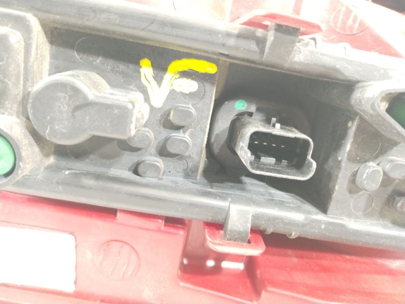 Recambio de piloto trasero izquierdo para peugeot 5008 sport pack referencia OEM IAM 9672666580  26120102