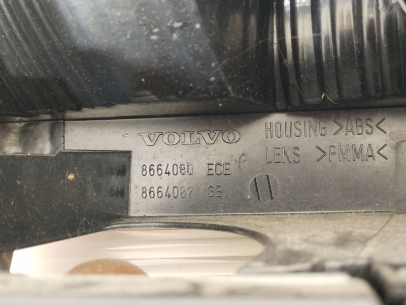 Recambio de piloto trasero derecho para volvo s60 i (384) 2.4 d referencia OEM IAM 8664080 30655367 153838