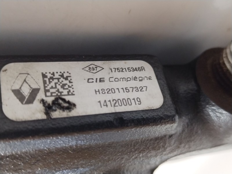 Recambio de rampa inyectora para nissan nv 200 (m20) nv200 combi comfort referencia OEM IAM 175215346R  141200019