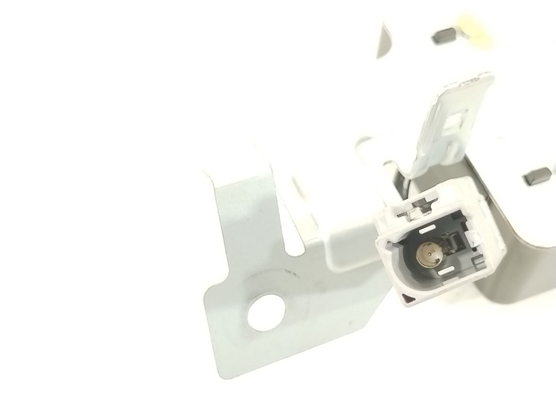 Recambio de antena para mazda cx-30 zenith referencia OEM IAM BDMJ66T30A  