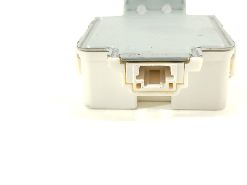 Recambio de modulo electronico para mazda cx-30 zenith referencia OEM IAM BCWB675D4A  