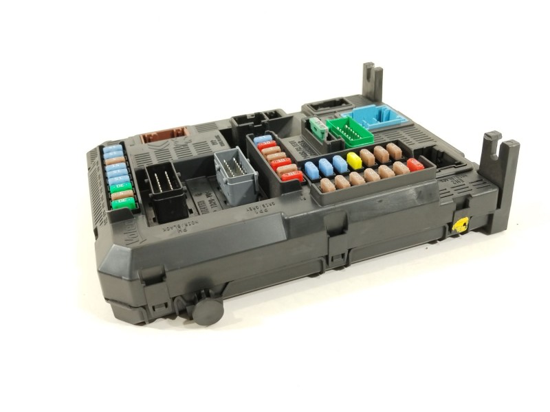 Recambio de caja reles / fusibles para peugeot 308 access referencia OEM IAM 9807054180  