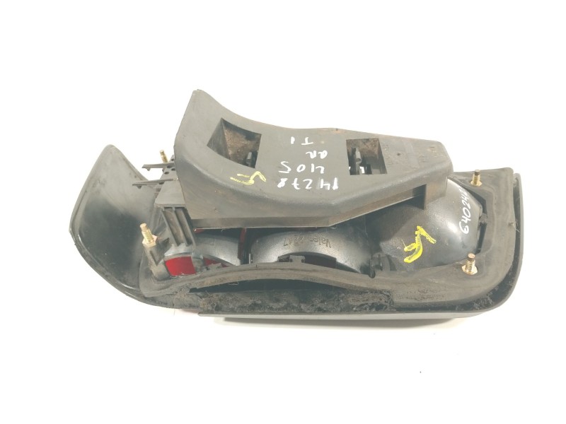 Recambio de piloto trasero izquierdo para peugeot 405 i (15b) 1.9 diesel referencia OEM IAM 635191  