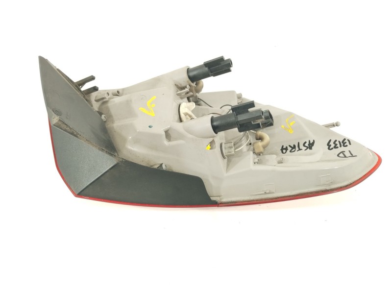 Recambio de piloto trasero derecho para opel astra j sports tourer enjoy referencia OEM IAM 13282243  