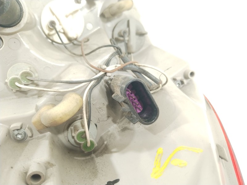 Recambio de piloto trasero derecho para opel astra j sports tourer enjoy referencia OEM IAM 13282243  