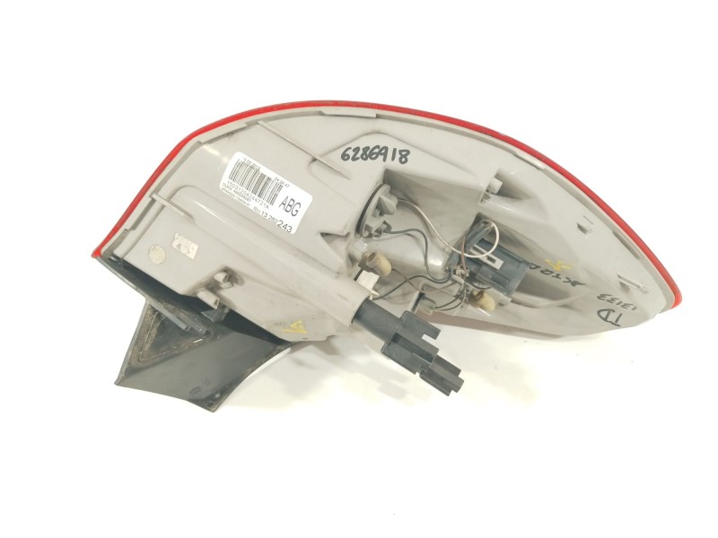 Recambio de piloto trasero derecho para opel astra j sports tourer enjoy referencia OEM IAM 13282243  