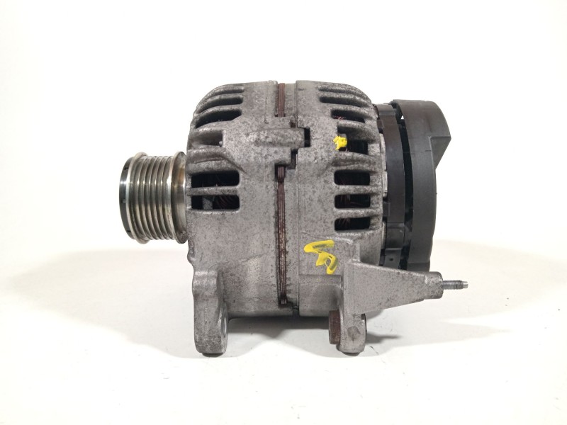 Recambio de alternador para seat leon (1m1) 1.9 tdi referencia OEM IAM 028903028E  0124515010