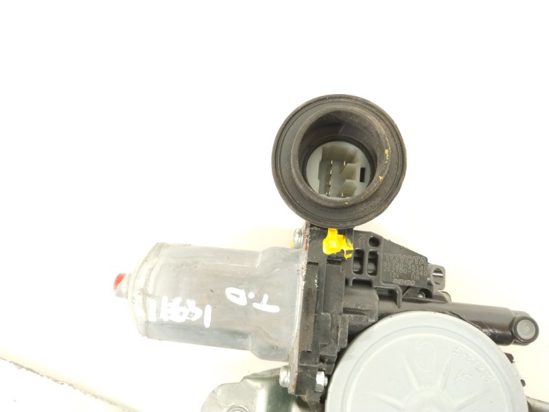 Recambio de elevalunas trasero derecho para toyota rav 4 (a3) executive referencia OEM IAM 8572035140  8572035140