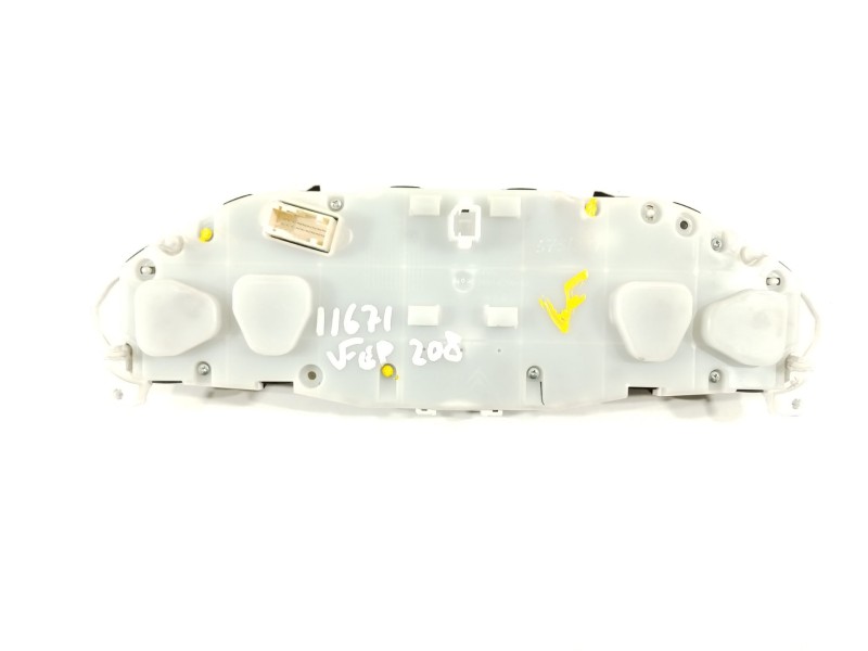 Recambio de cuadro instrumentos para peugeot 208 style referencia OEM IAM 9801904780  