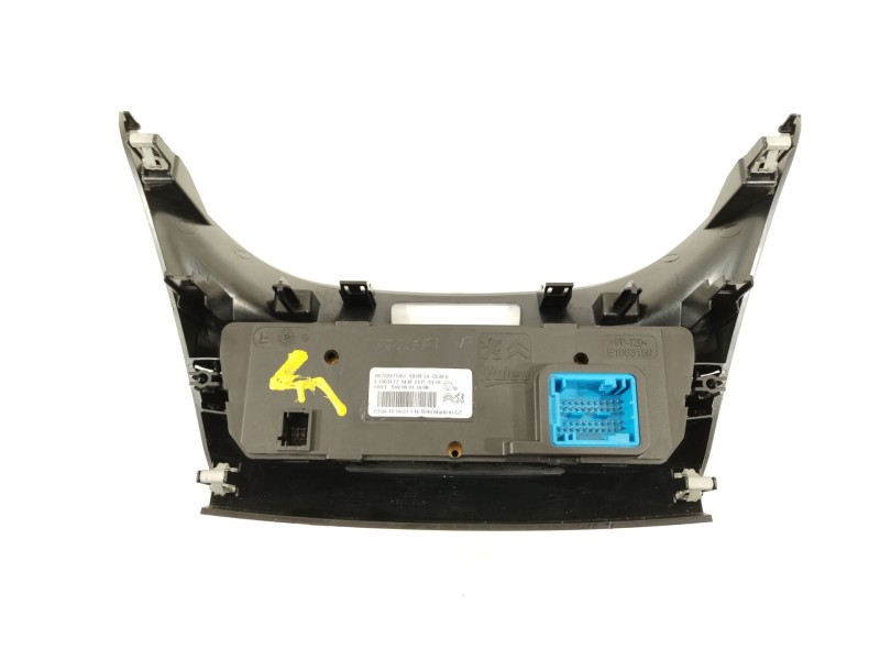 Recambio de mando climatizador para peugeot 208 style referencia OEM IAM 96722471XU  