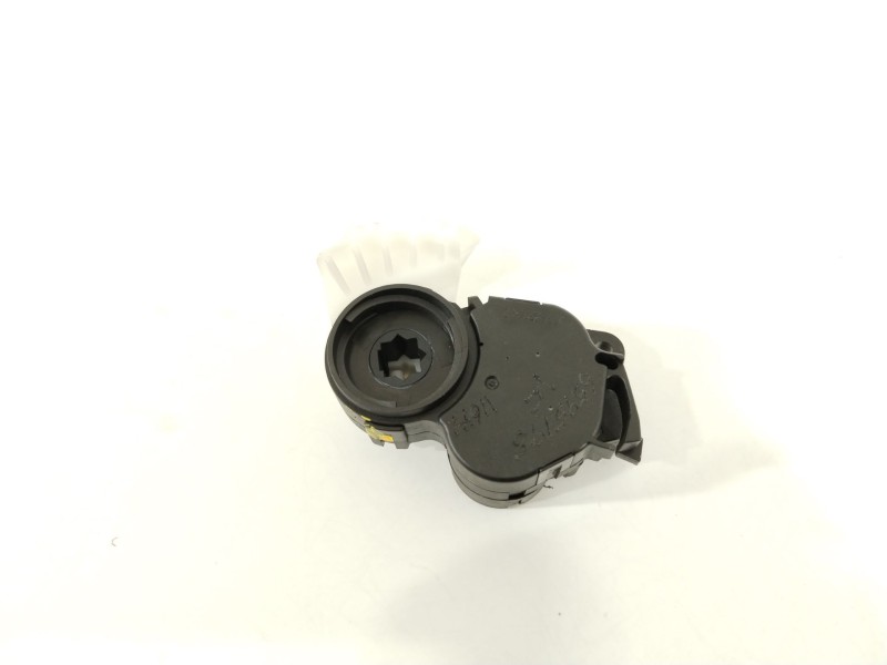 Recambio de motor apertura trampillas climatizador para peugeot 208 style referencia OEM IAM 2002131A  T1009914P