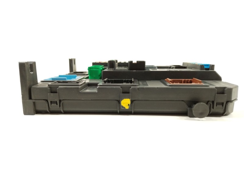 Recambio de caja reles / fusibles para peugeot 308 sw active referencia OEM IAM 9807054180  