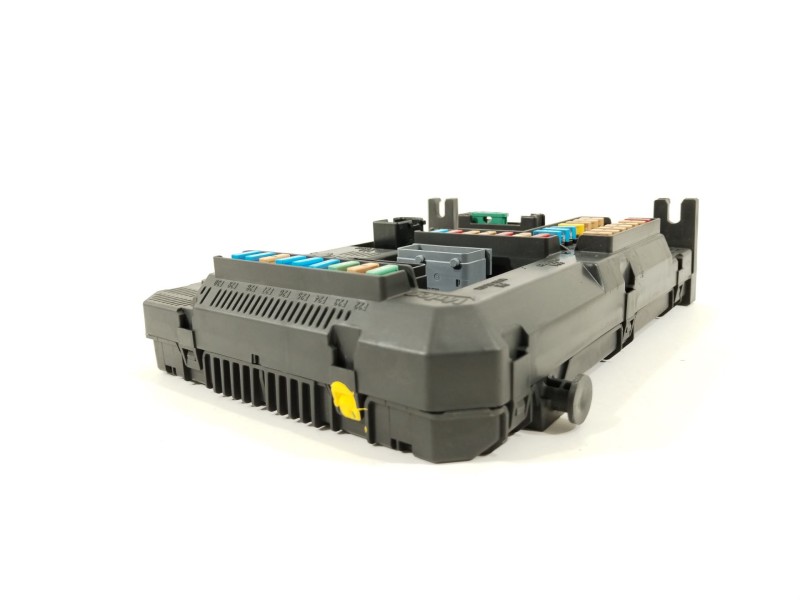 Recambio de caja reles / fusibles para peugeot 308 sw active referencia OEM IAM 9807054180  