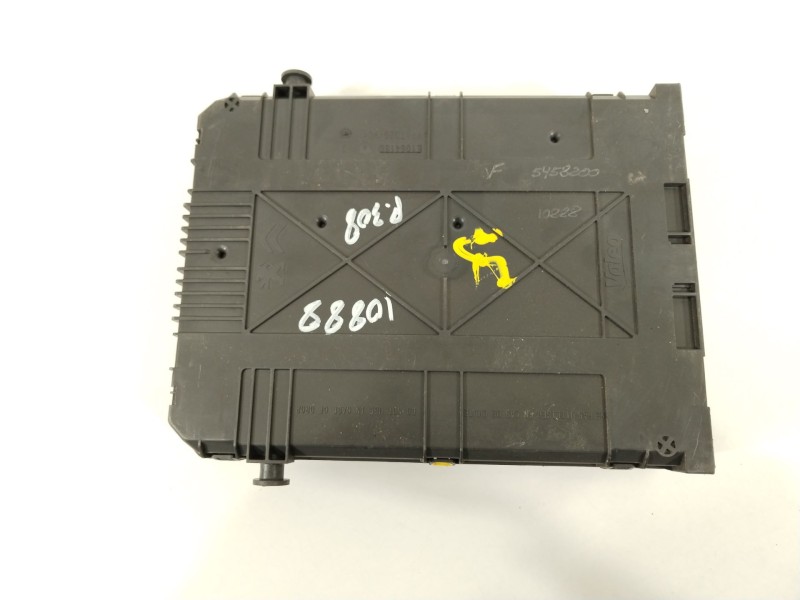Recambio de caja reles / fusibles para peugeot 308 sw active referencia OEM IAM 9807054180  