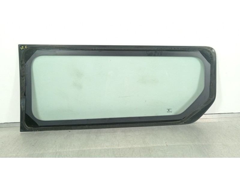 Recambio de luna trasera derecha para opel vivaro b kasten/combi combi l1 2.7t referencia OEM IAM 93867844  