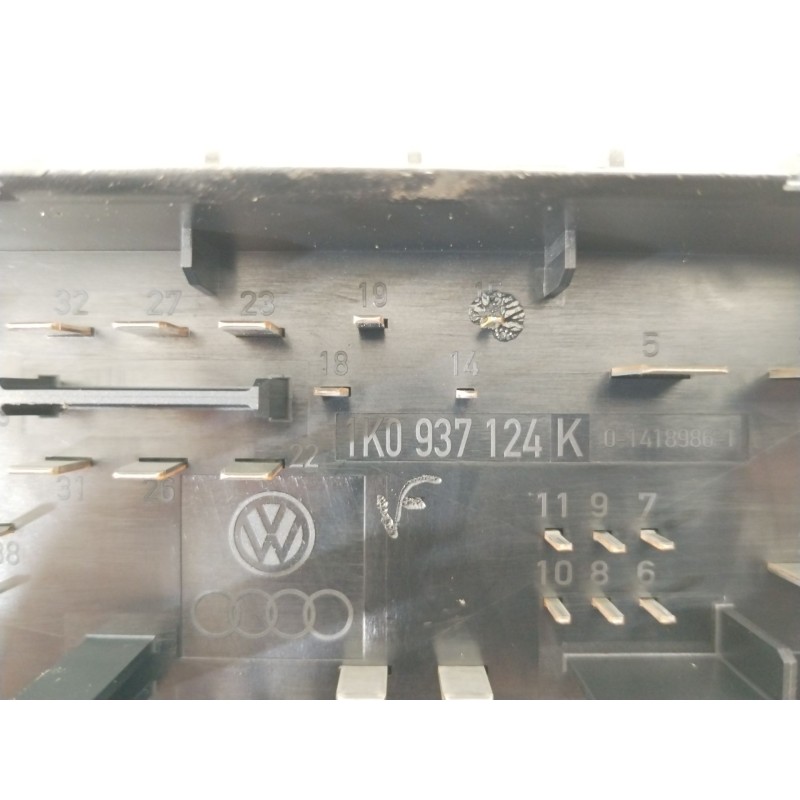 Recambio de caja reles / fusibles para volkswagen golf v (1k1) 1.9 tdi referencia OEM IAM 1K0937124K   Recambio de caja reles / fusibles para volkswagen golf v (1k1) 1.9 tdi referencia OEM IAM 1K0937124K